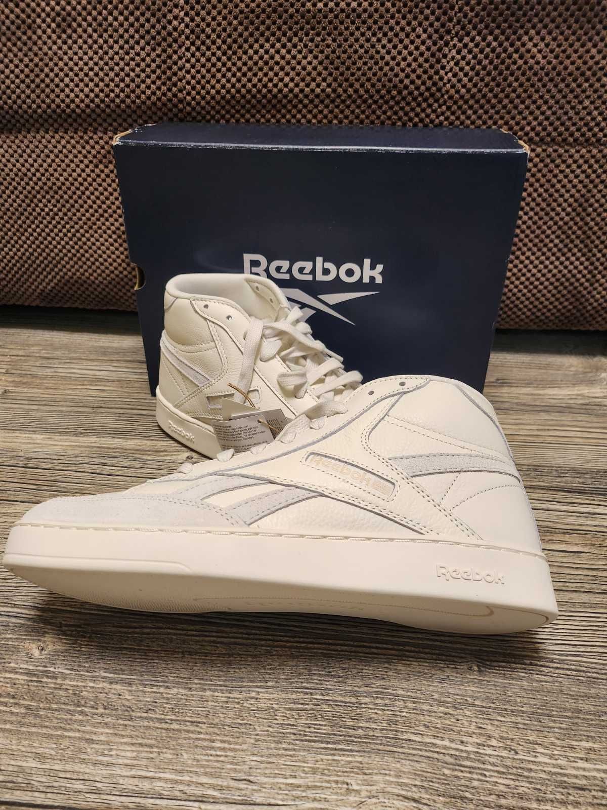 Чисто нови обувки REEBOK