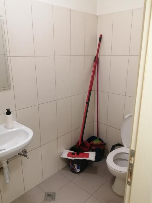 Дава се под наем Магазин в Пловдив, Тракия - 55 кв.м за 430 € - Снимка #3