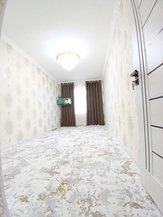 Qarshi shahridan 4 qavat 2 xona uy sotiladi