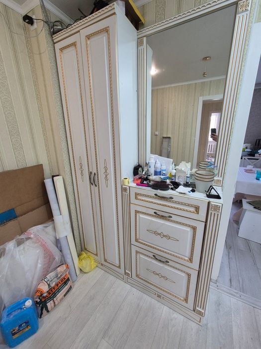 Прихожую комплект