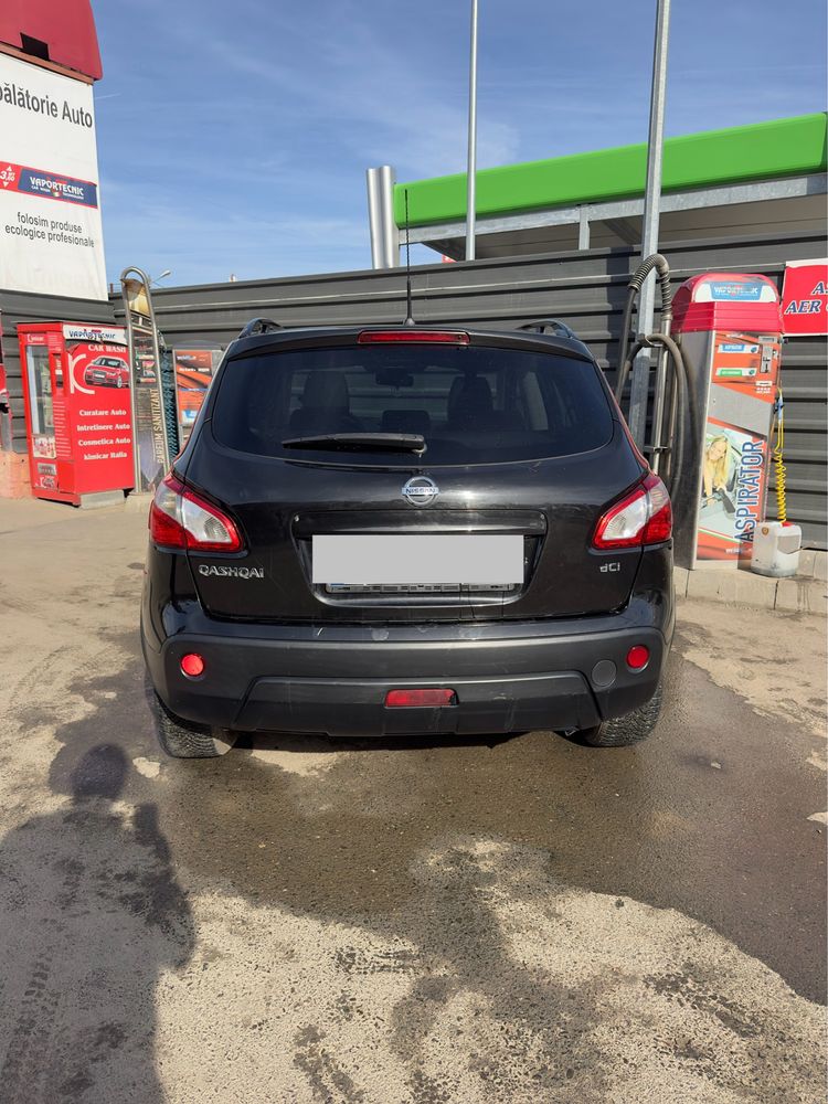 Nissan Qashqai (J10) Versiune F05 din 2013, cutie automată, 2/4x4