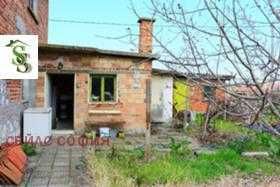 Дава се под наем Заведение в с. Радиново, Област Пловдив - 1000 кв.м за 510 € - Снимка #3