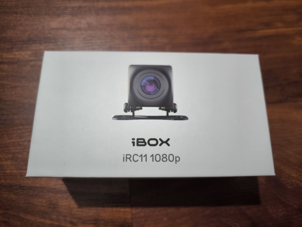 Видеорегистратор ibox продам .