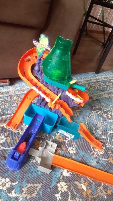 парковка. хотвилс водный трек