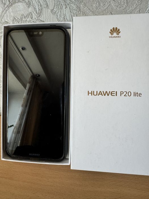 Продам сотовый тклефон Huawei p20lite