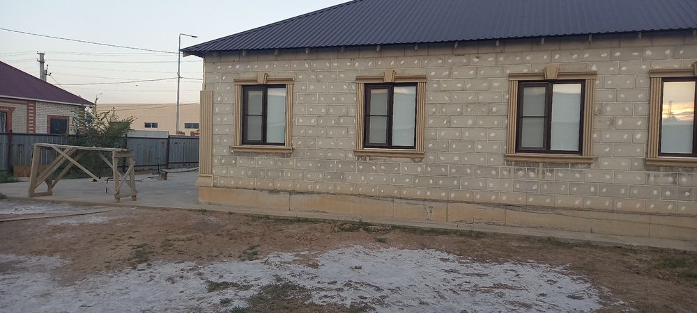 Жилой дом с времянкой