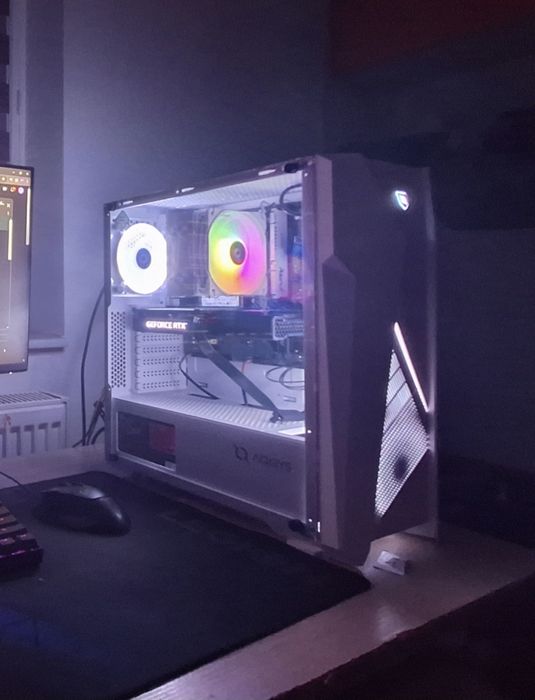 PC Gaming Personal(+monitor). Componentele in descrierea anuntului.