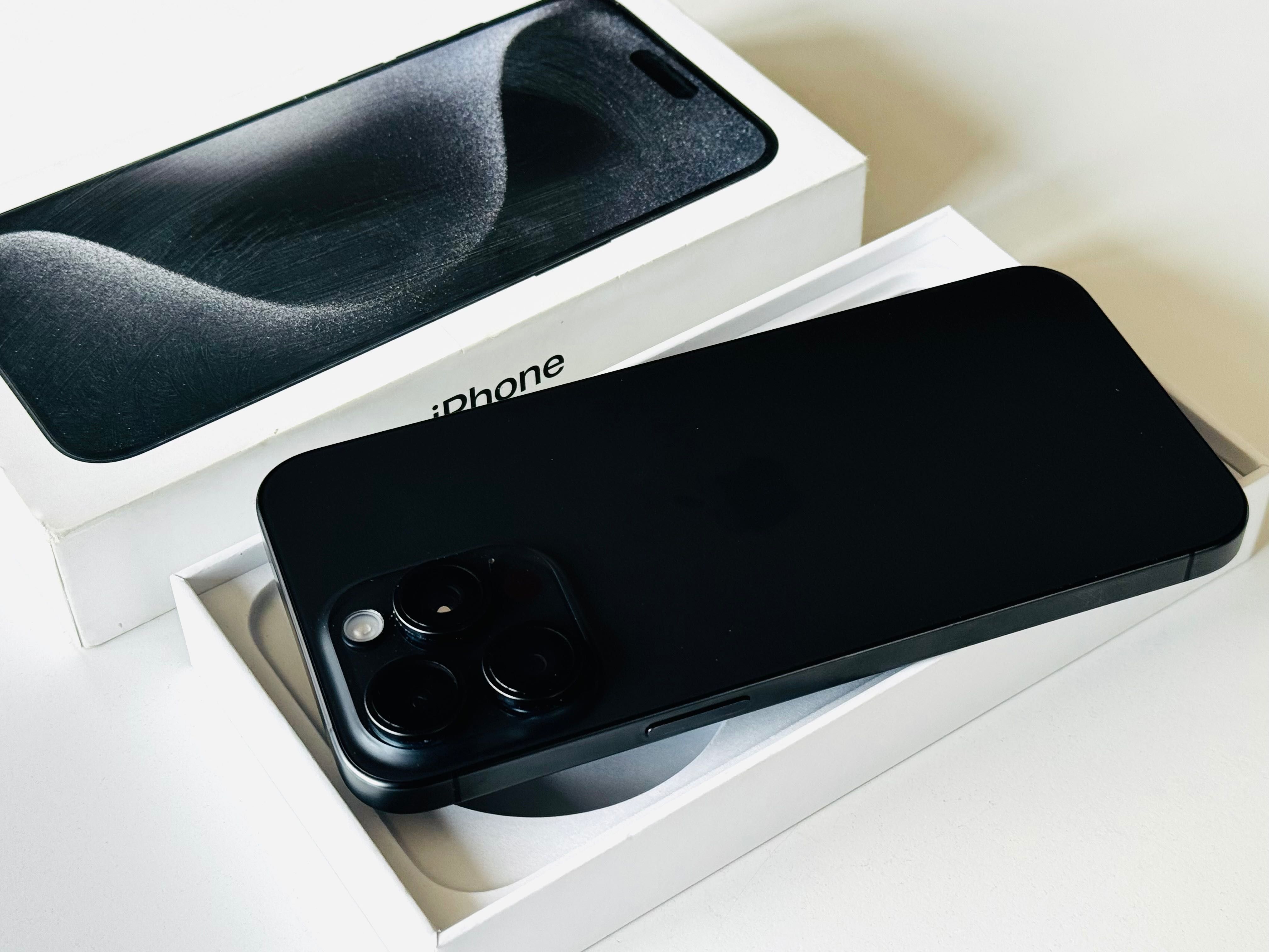 Iphone 15 Pro Max 512GB Black Titanium 100% Батерия! Гаранция 6 месеца