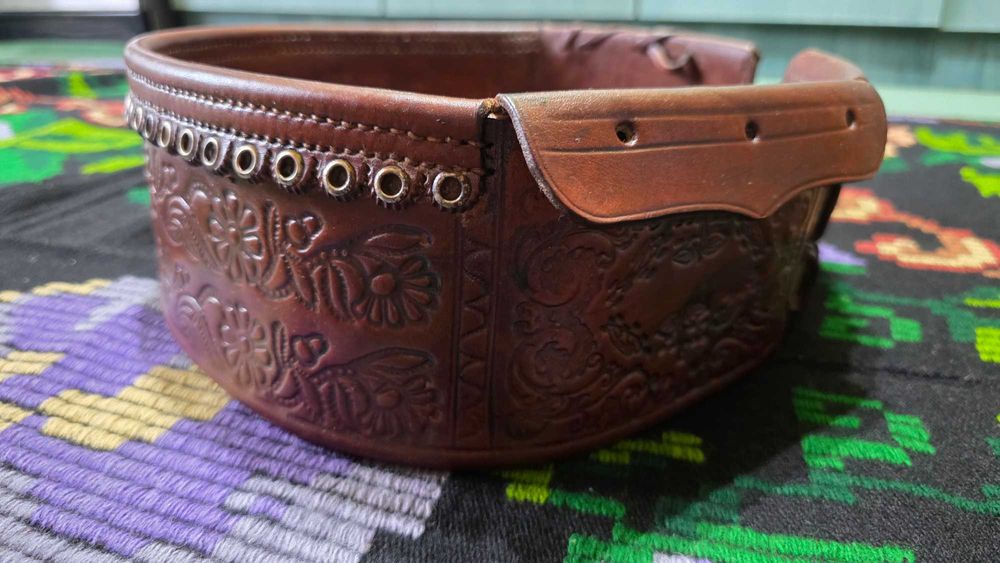 Serpar traditional din piele