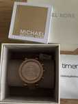 Продавам часовник Michael Kors