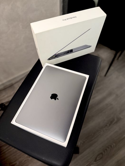 Macbook Pro 13inch 2019 full box conditie ca nou