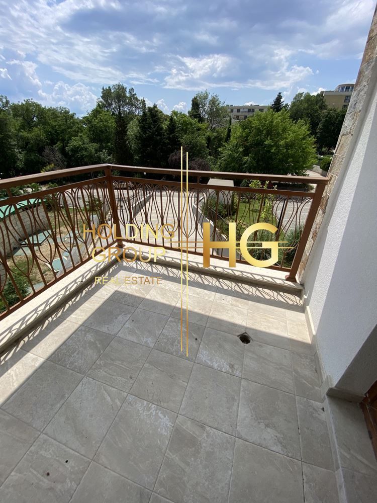 3-стаен в Варна-к.к. Св.Св. Константин и Елена площ 115 цена 214500