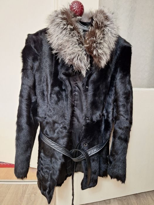 Шуба,размер 44.Мех натуральный.