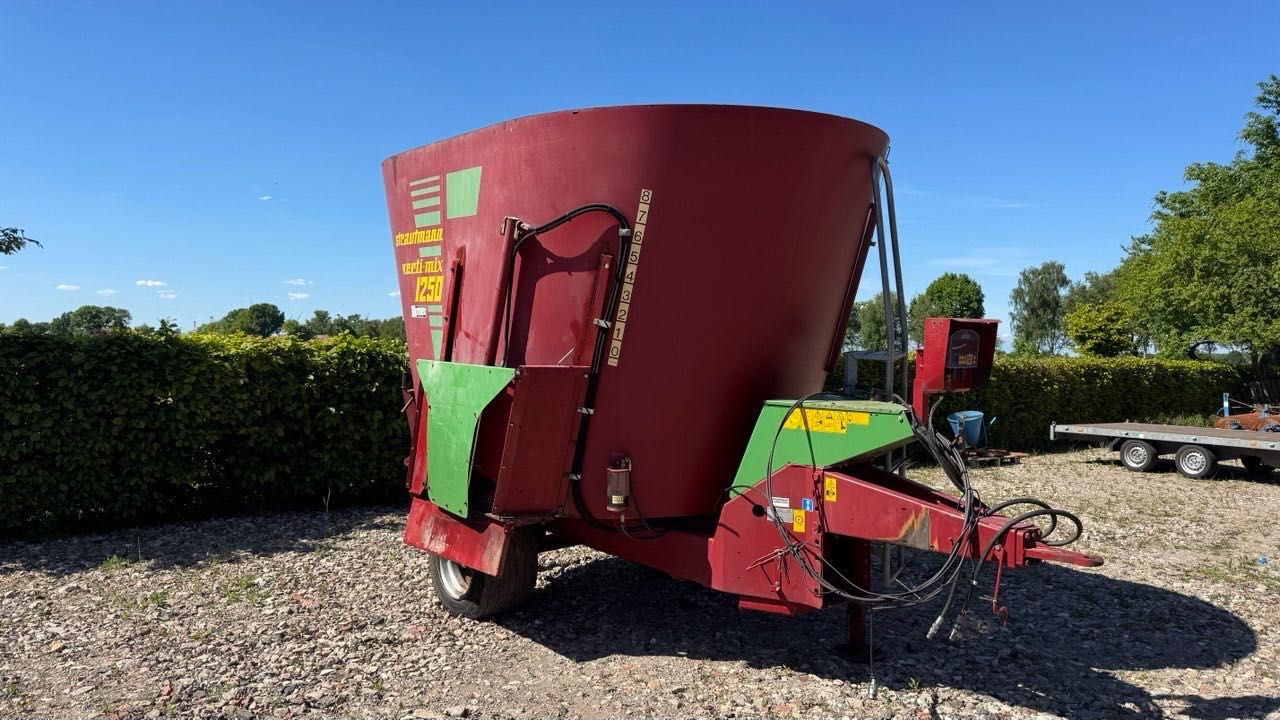 Strautmann verti-mix 1250, Yem aralashtiradigam MIXER.