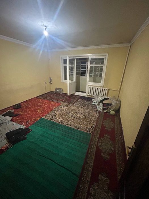 Kvartiraga sheriklikga bir bola olinadi