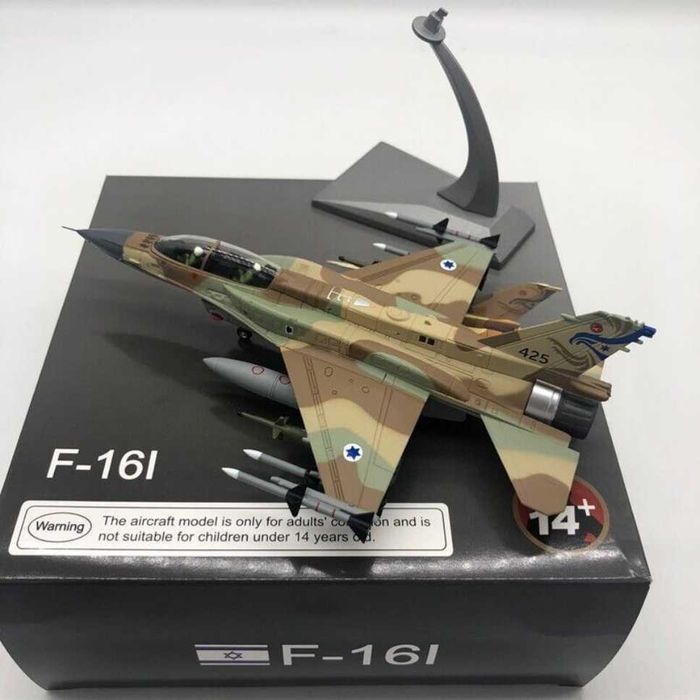 Macheta avion metalica Lockheed Martin F-16I Block 62+ scara 1:72 22cm