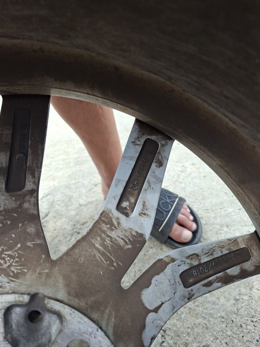 Бмв х5 х6 2021г гуми с джанти 19"