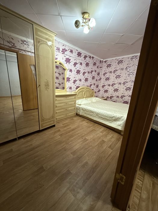 Срочно продам спальный гарнитур