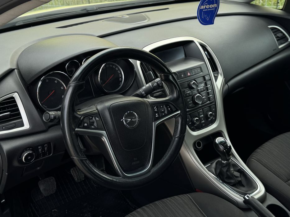Opel astea J 2012 1.7diesel 110CP