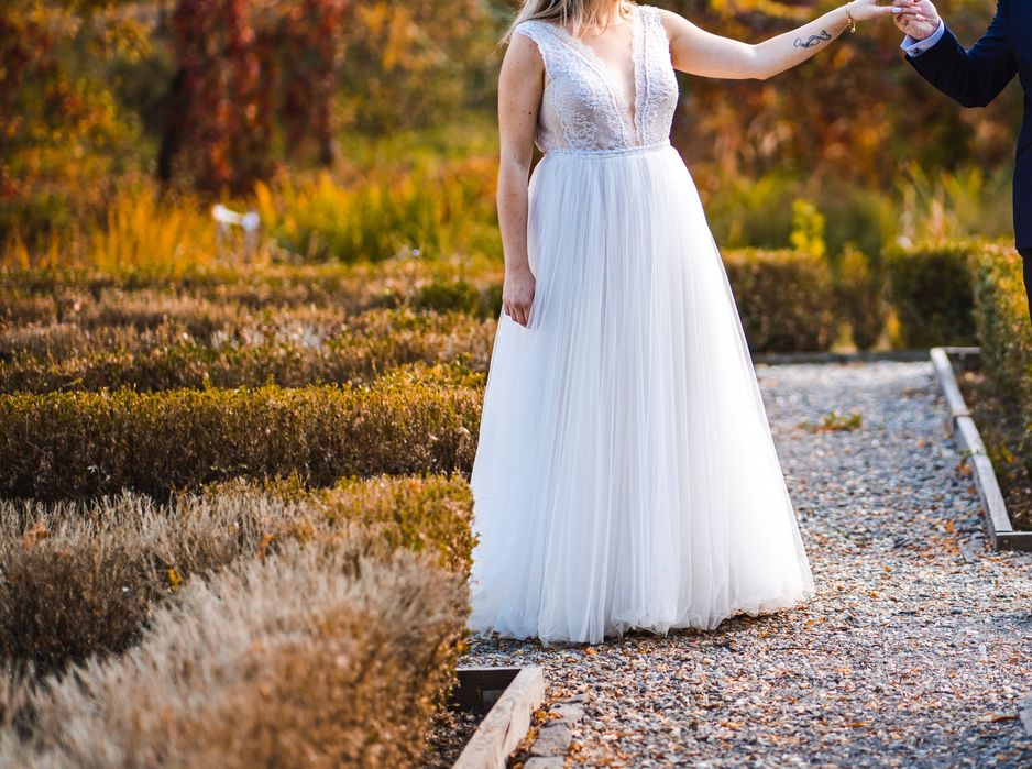 Se vinde, rochie de mireasa.