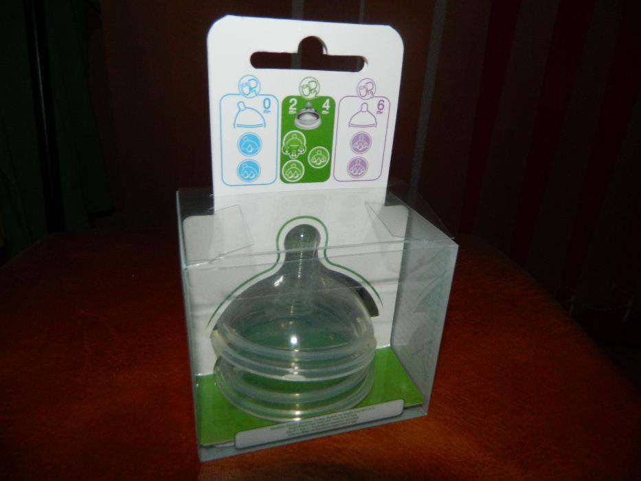 Tetine anticolici bebe silicon moale, de la Chicco, NOI