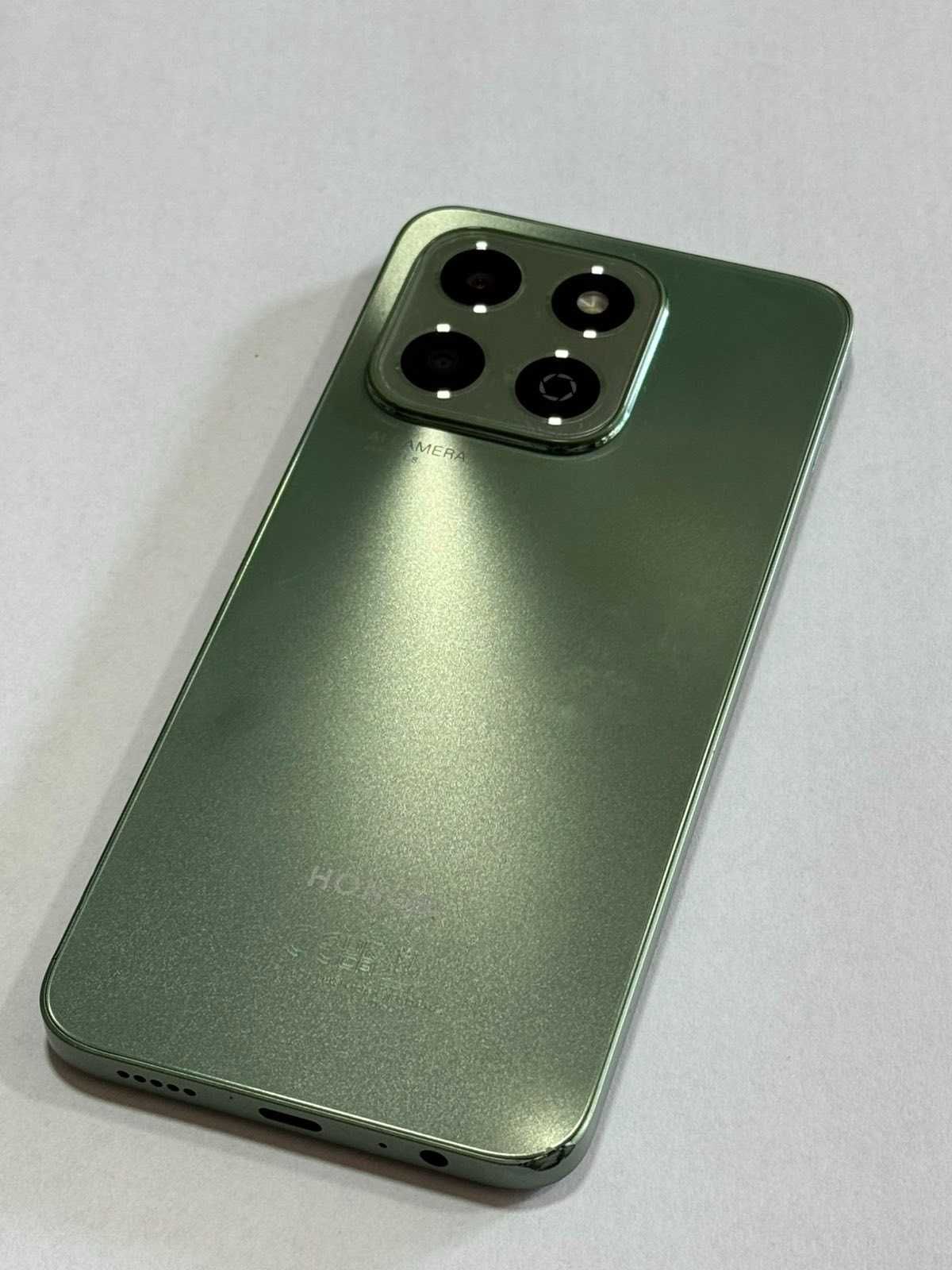 Мобилен телефон Honor X6b