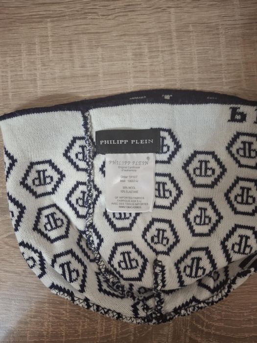 Шапка phillip plein