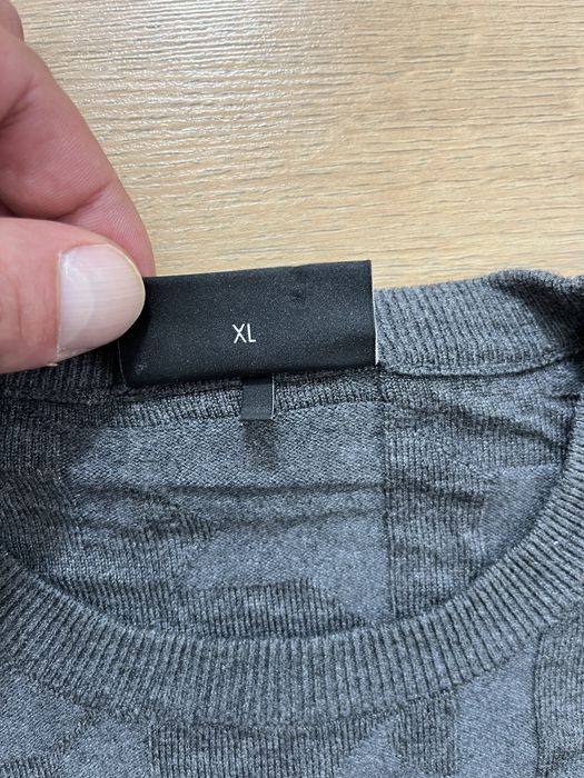 Emporio Armani мъжки пуловер L-XL