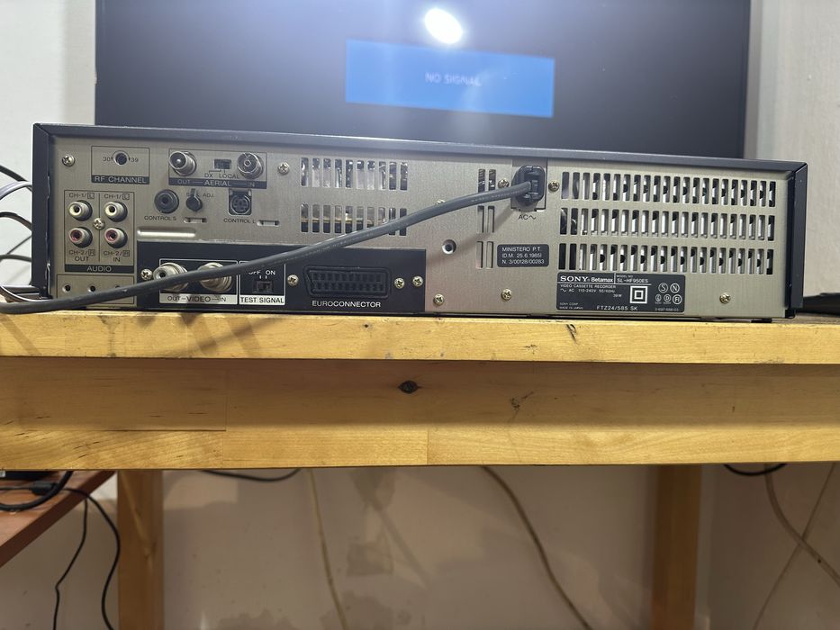Video recorder sony beta hifi  sl-hf950es