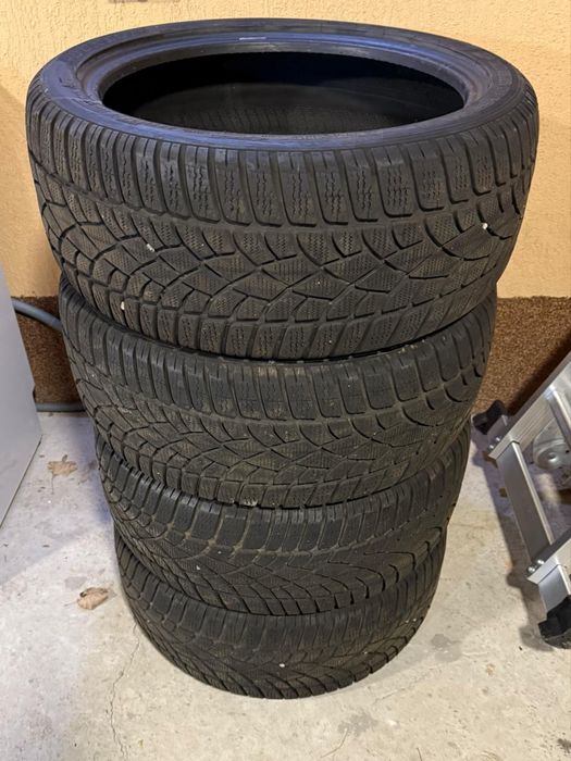 Зимни гуми Dunlop 245 40R 18