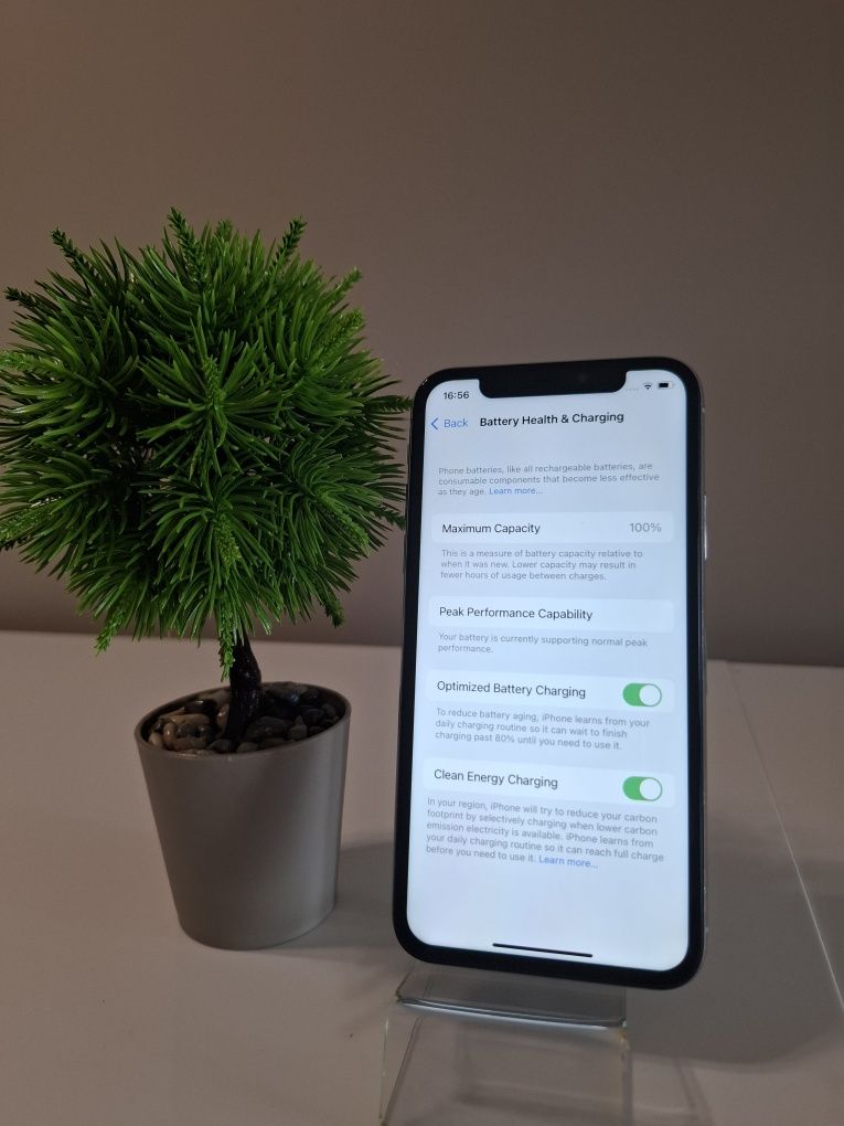 Телефон Iphone X