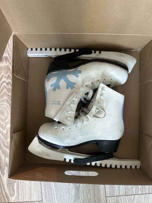 коньки фигурное катание