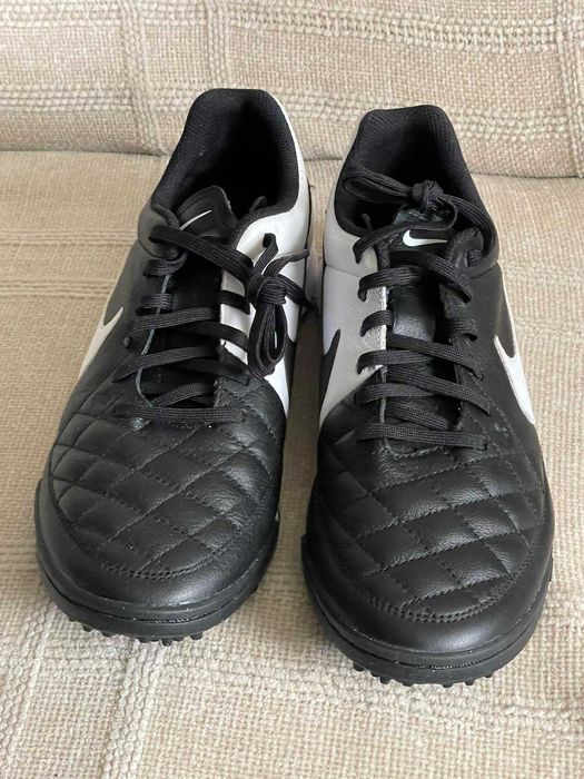 Nike Tiempo TF  EU40