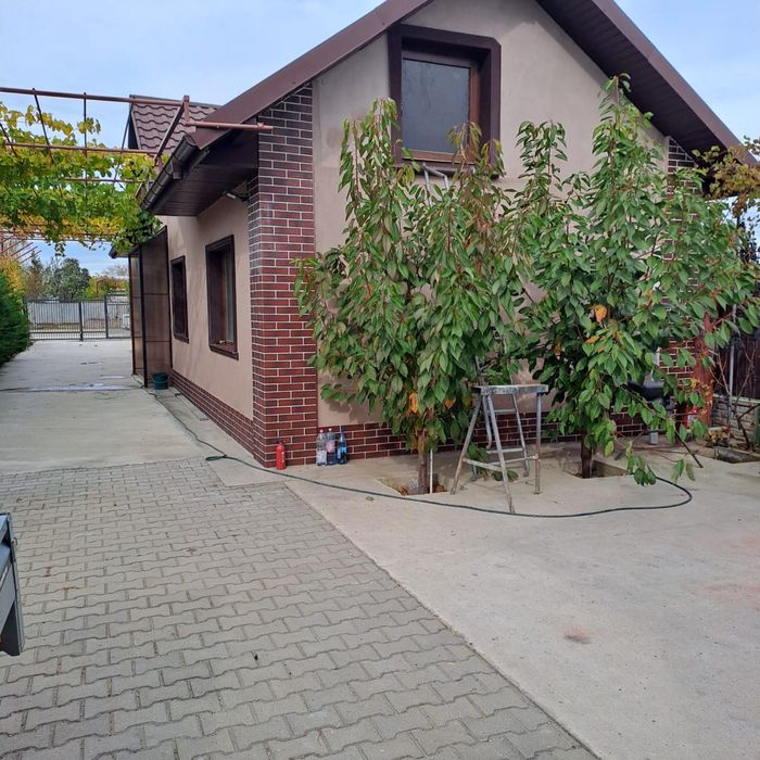 Casă de vânzare.vadu pașii ,teren 700m,100 000 euro