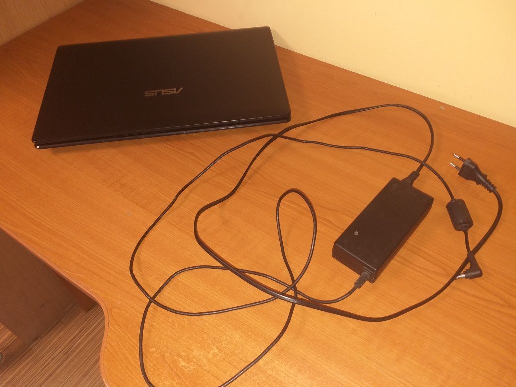 Leptop Asus 15.6 inch
