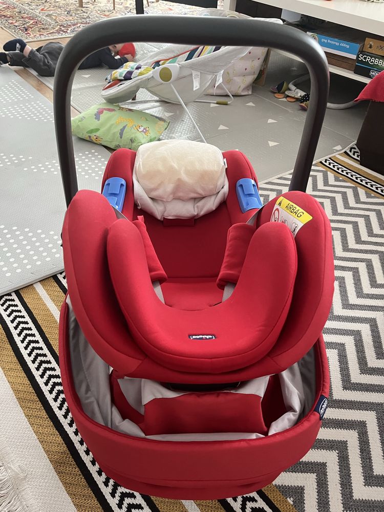 Бебешко столче за кола Chicco Oasys 0+
