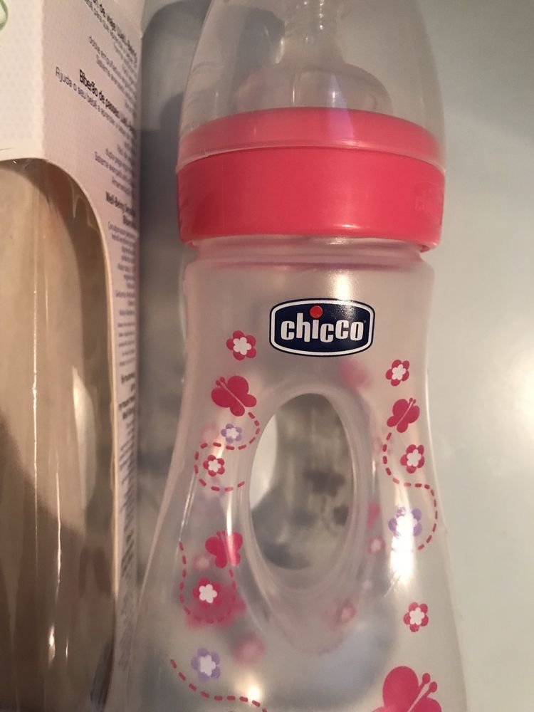 Залъгалка CHICCO 2бр. + Шише CHICCO… Нови!