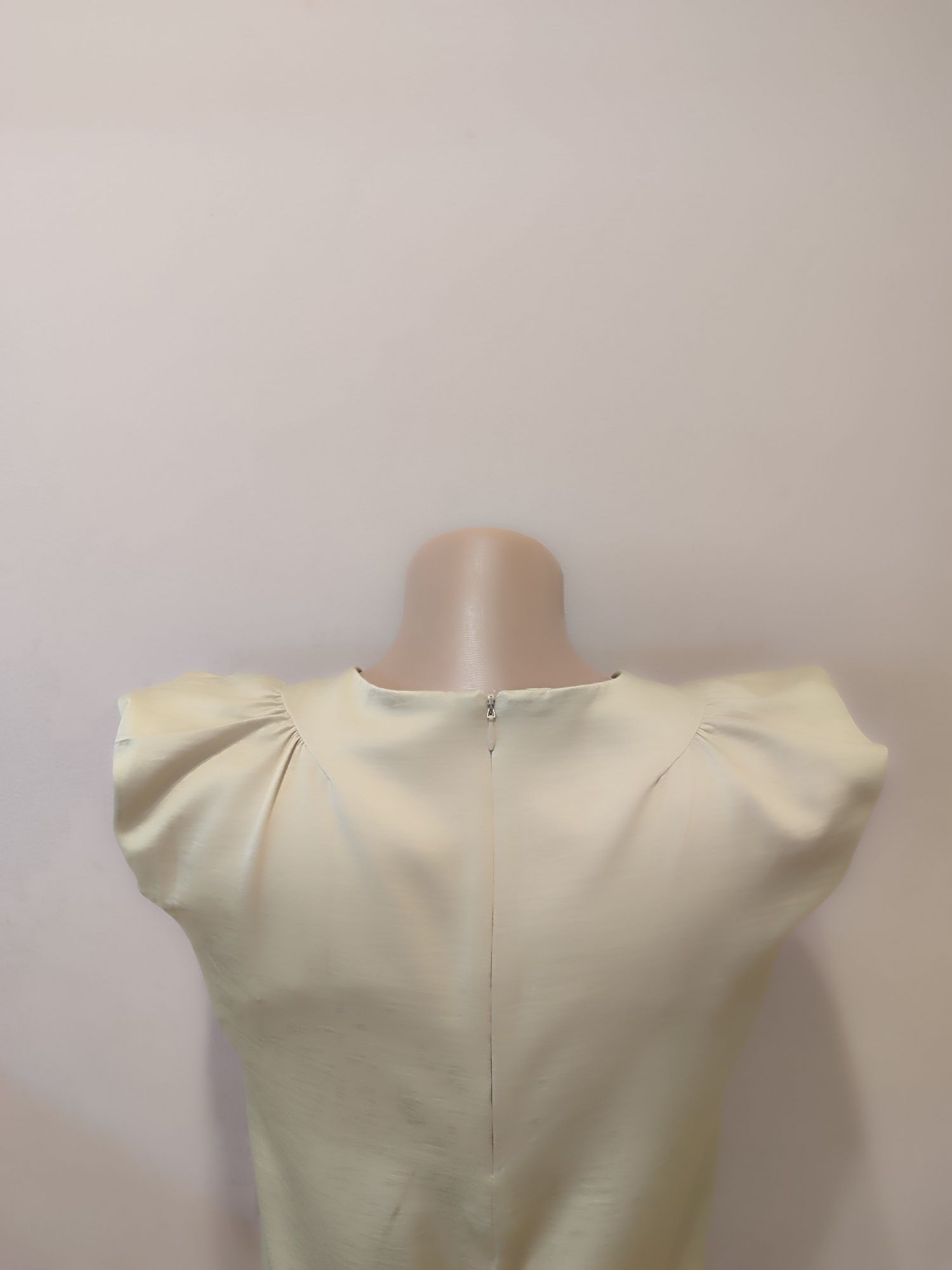 COS -Premium Brand