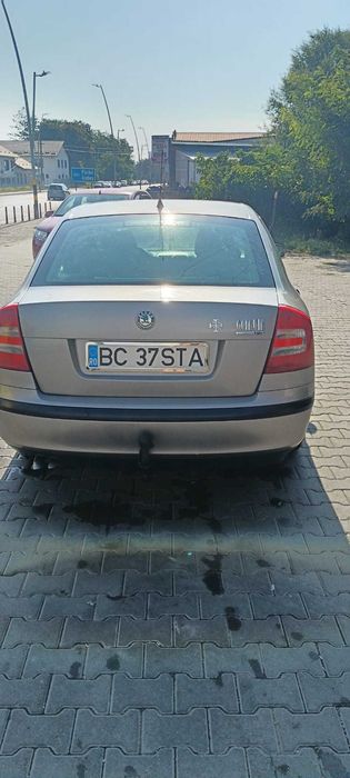 Vand Skoda Octavia II, 1.9 TDI, In stare buna.