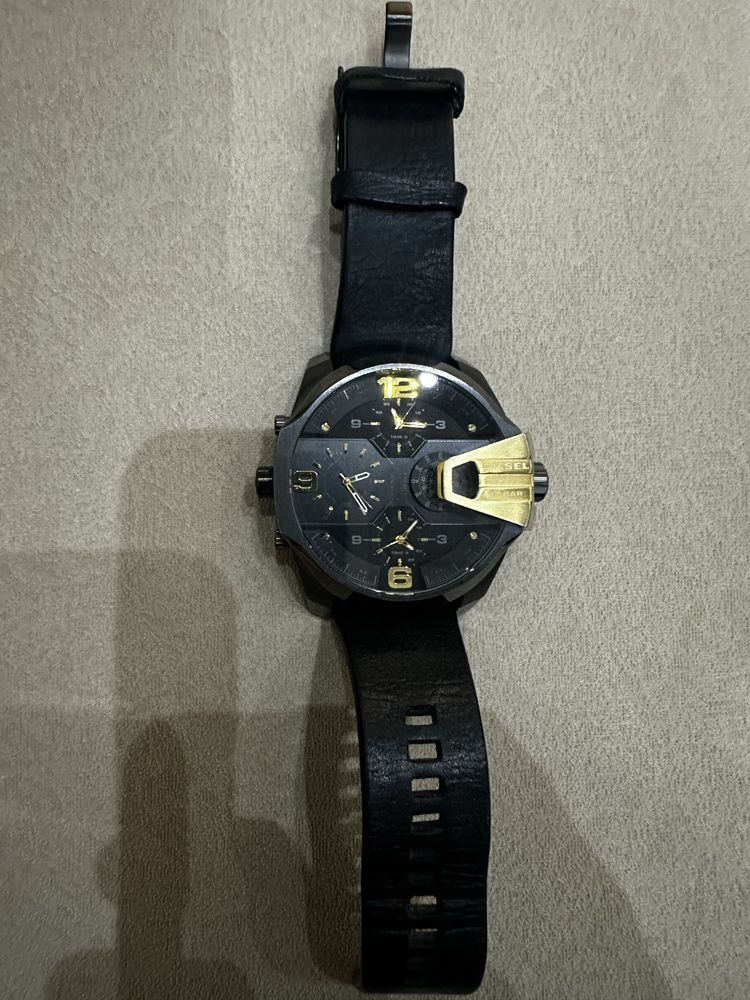 Часы Diesel!!! В отличном Состояние !!!