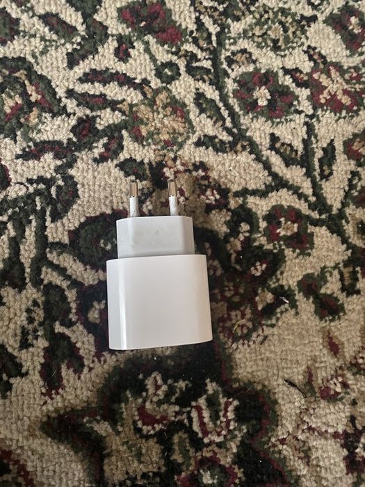 Iphone original  zaradka USB-C