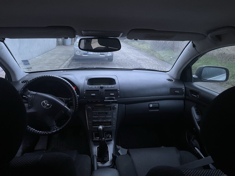 Toyota avensis 2.0 116 на части
