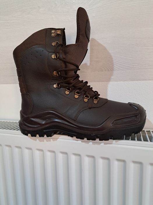 Bocanci GORETEX piele