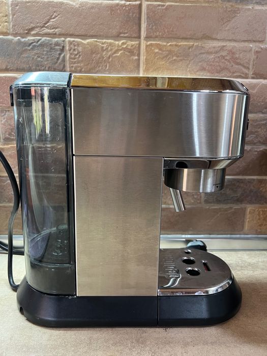 Кафемашина De'Longhi Dedica, EC682M