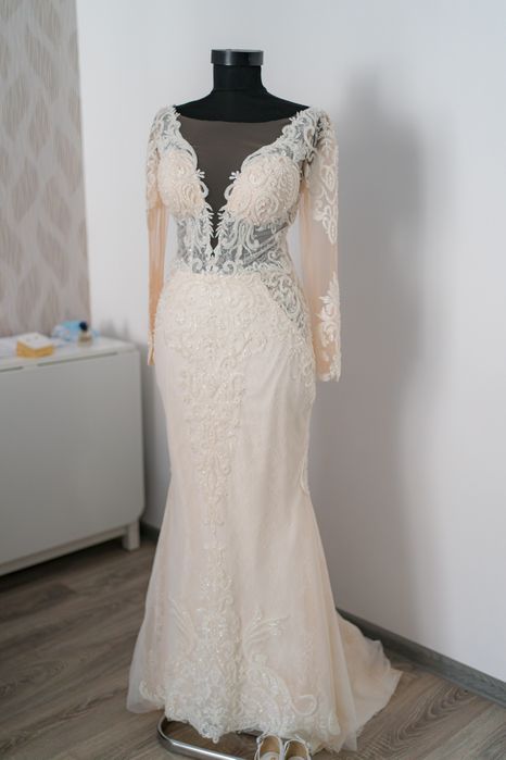Vând Rochie Mireasă