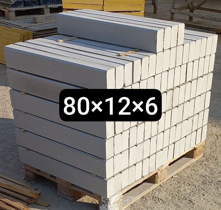 Latok krishka, Latok, Бордюр