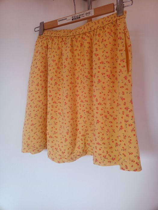 Fustă casual material foarte moale