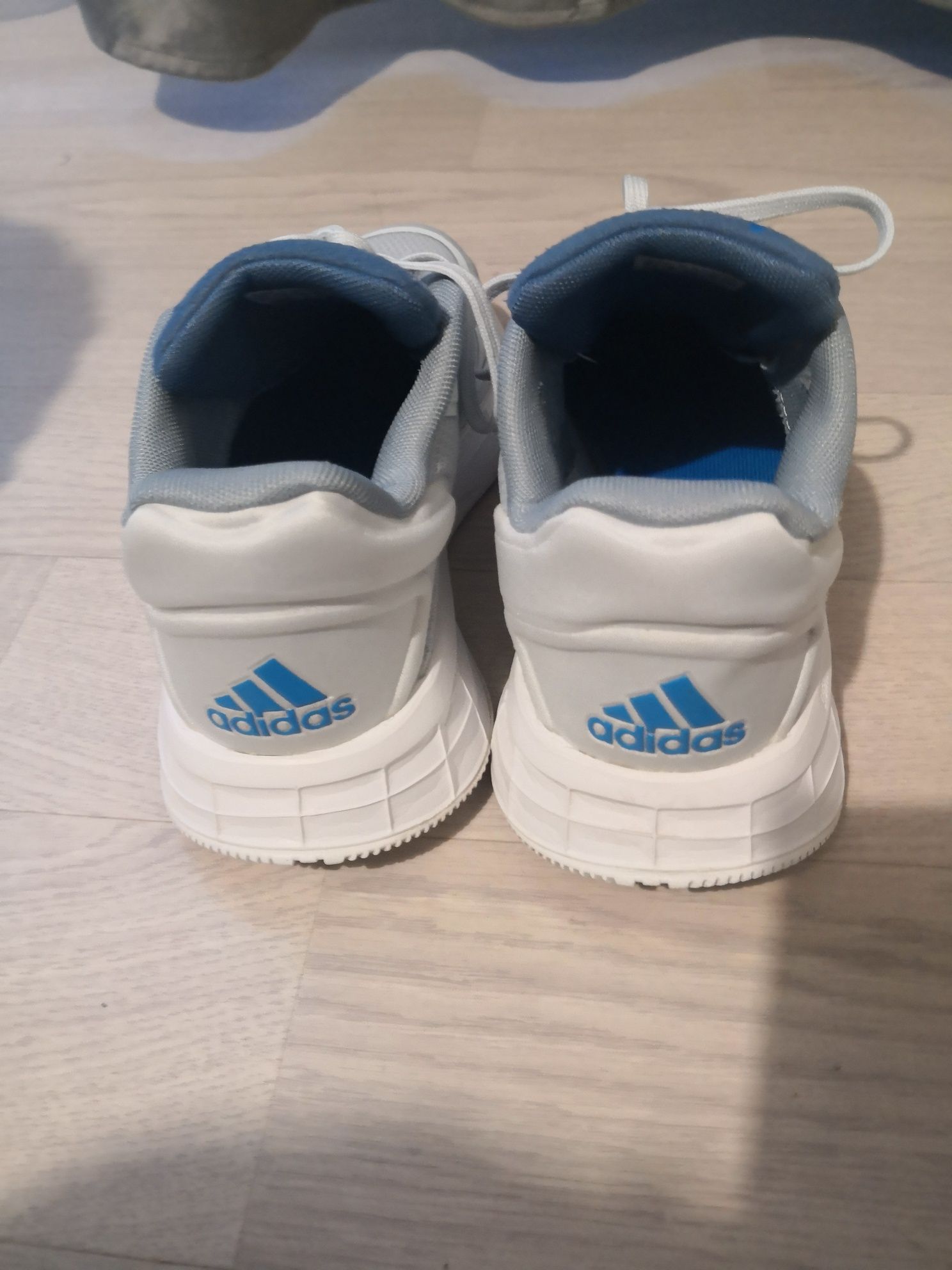 Оригинални маратонки Adidas