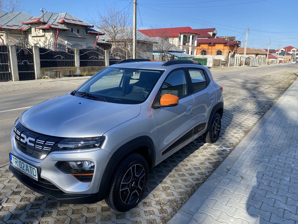Vand/ schimb Dacia Spring Expression in garantie