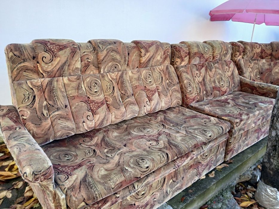 Canapea extensibila .